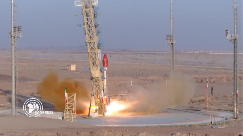Iranpress: Iran launches new bio-space capsule 